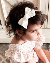 Load image into Gallery viewer, Mini Bow // White // Nylon Headband