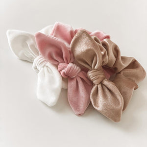 Velvet Bow Scrunchie // Pink