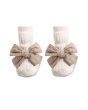 Load image into Gallery viewer, Anti slippery Bowknot Baby Socks // Ivory
